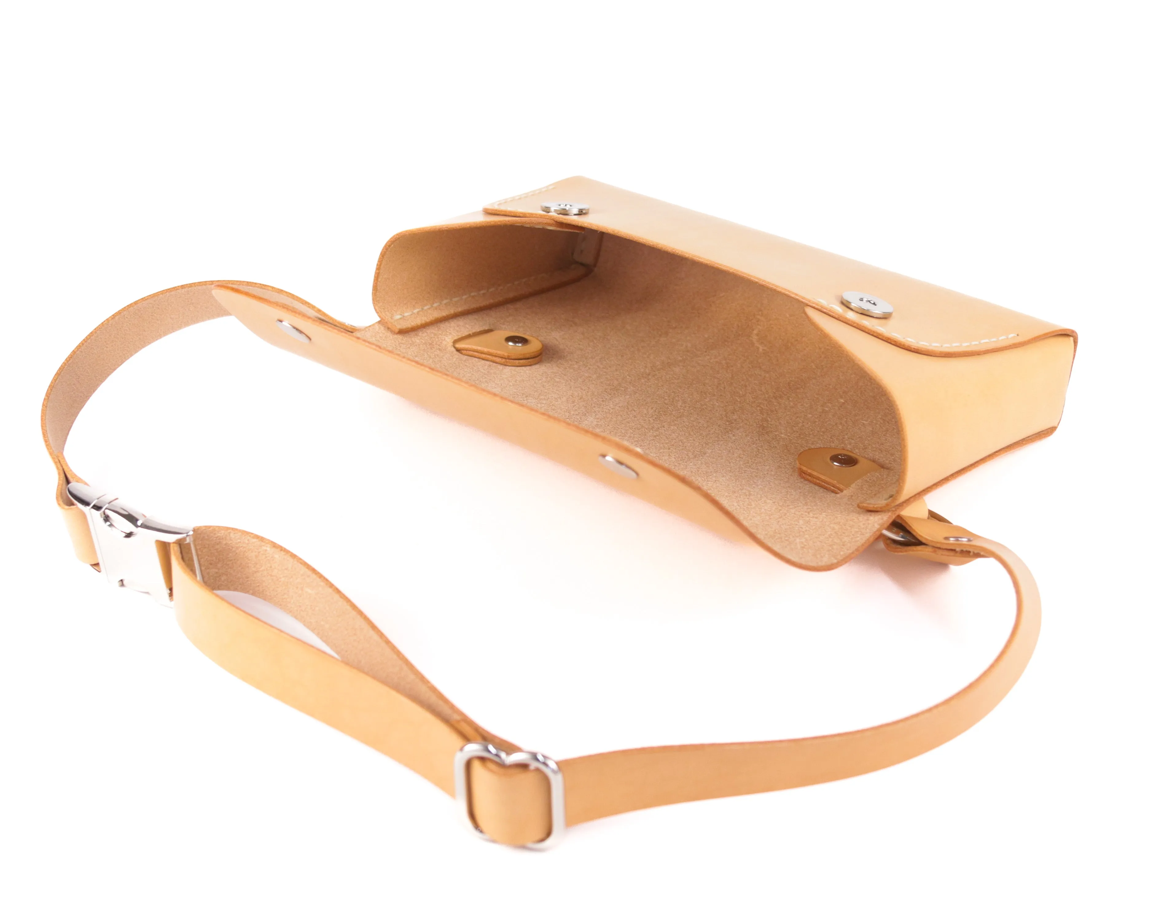 Carlile Sling Bag: Tan