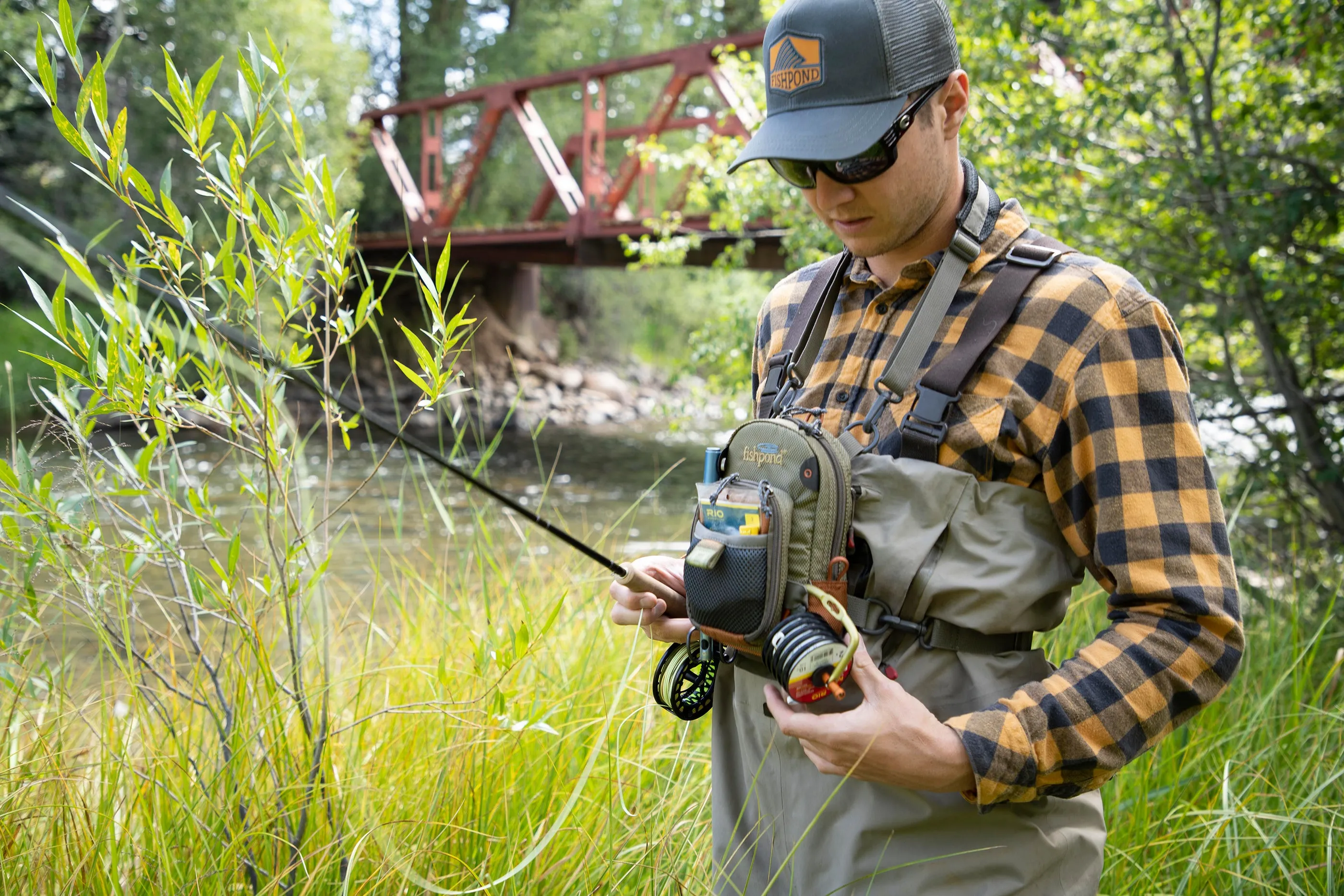 Fishpond San Juan Vertical Chest Pack